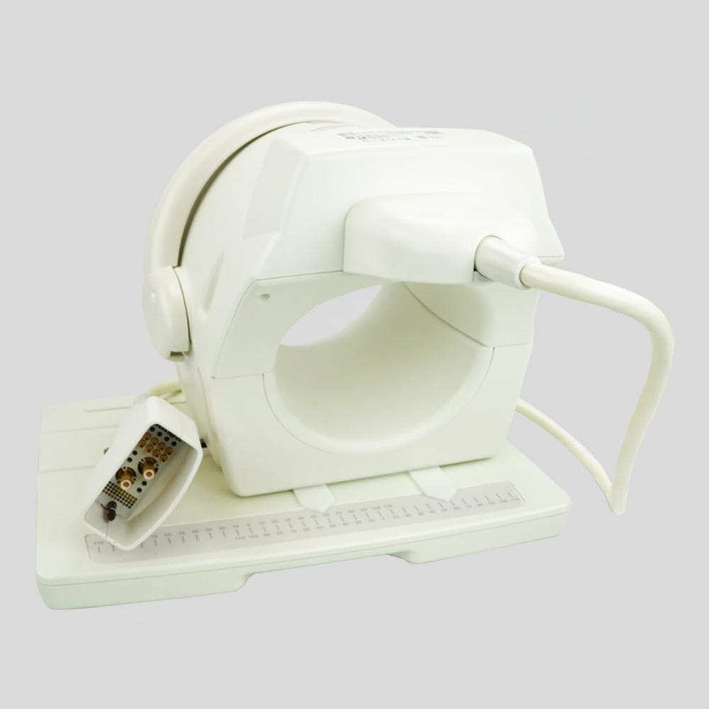 1.5T 8 Channel Transmit/Receive Knee Array for Flat Table 1.5T 8 Channel Transmit/Receive Knee Array for Flat Table